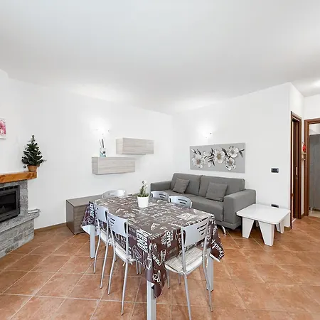 Apartment Aprica- Bilocale Con 2 Giardini Privati E Garage *