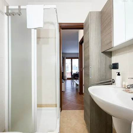Aprica- Bilocale Con 2 Giardini Privati E Garage